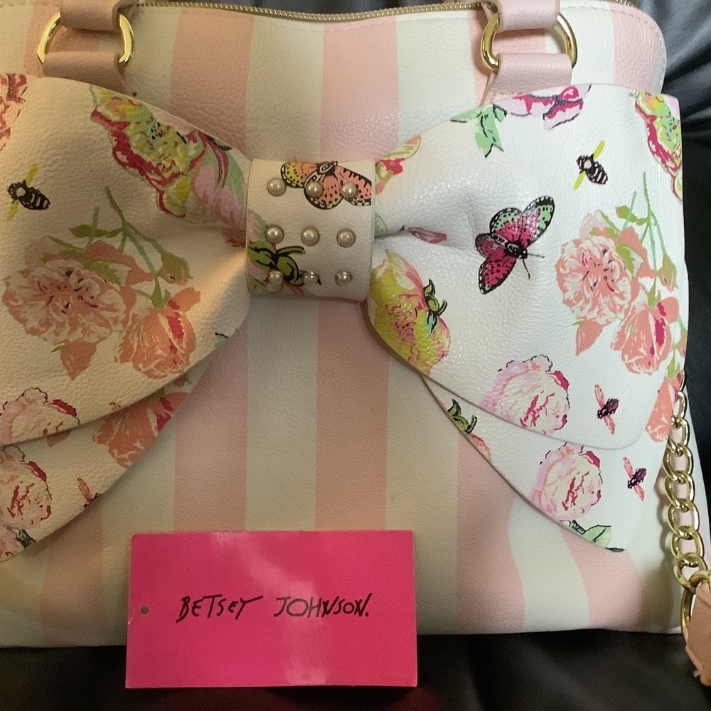 Betsey Johnson Purse bow tie